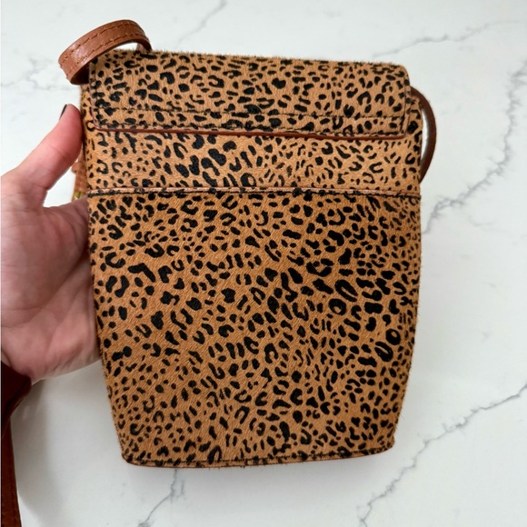 Madewell Leopard Print Crossbody Bag - Picture 5 of 9